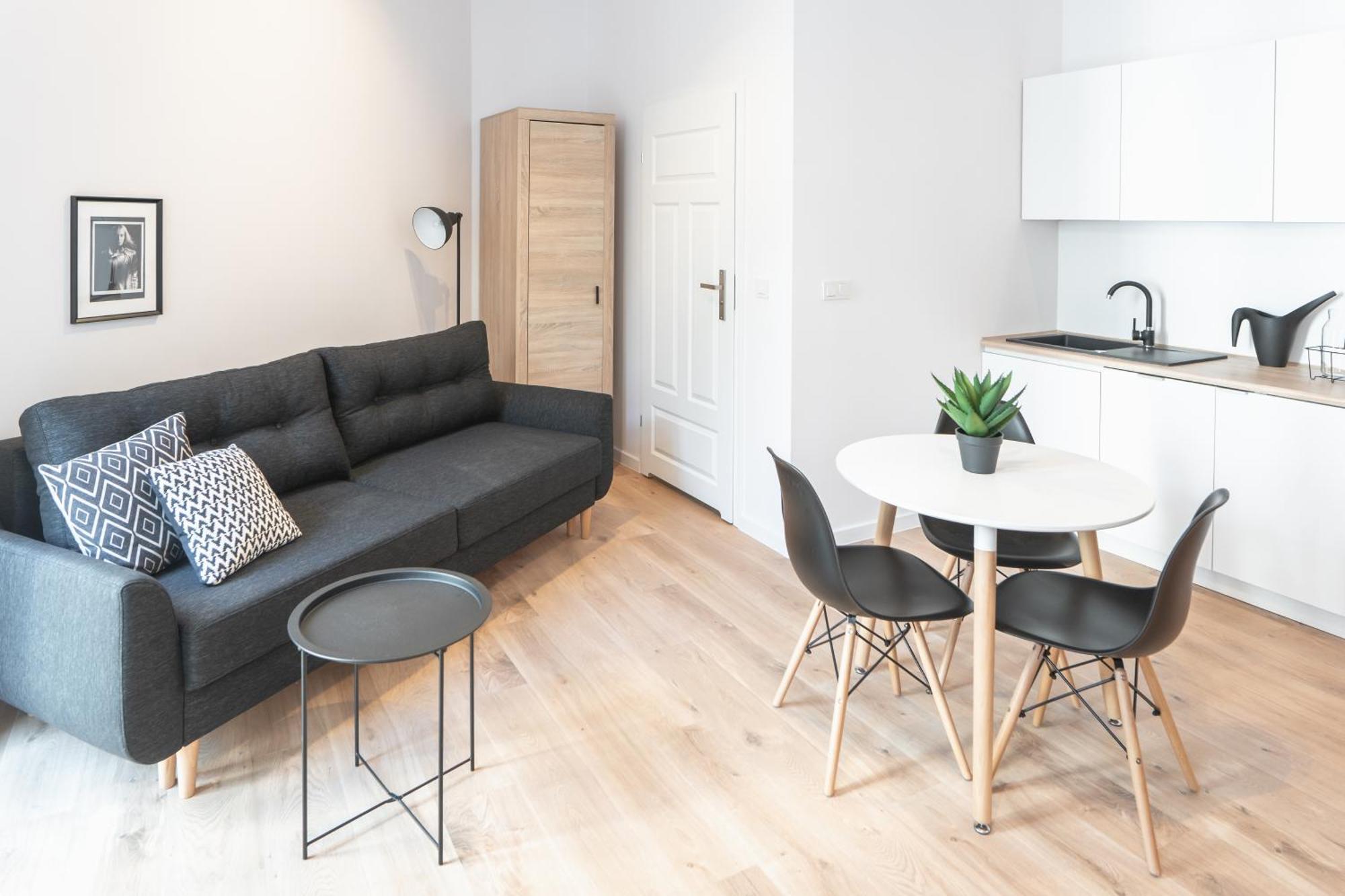 Apartamenty Pamiatkowa 11, 2 Rooms, Self Check In 24H Poznan Bagian luar foto